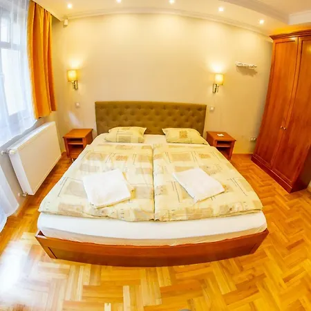 By Aranykert Bed & Breakfast Eger