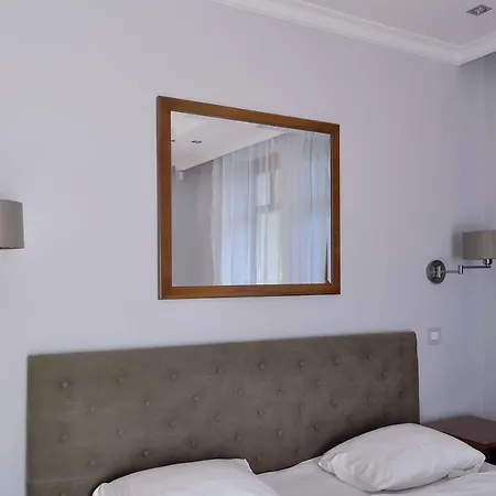 By Aranykert Bed & Breakfast *